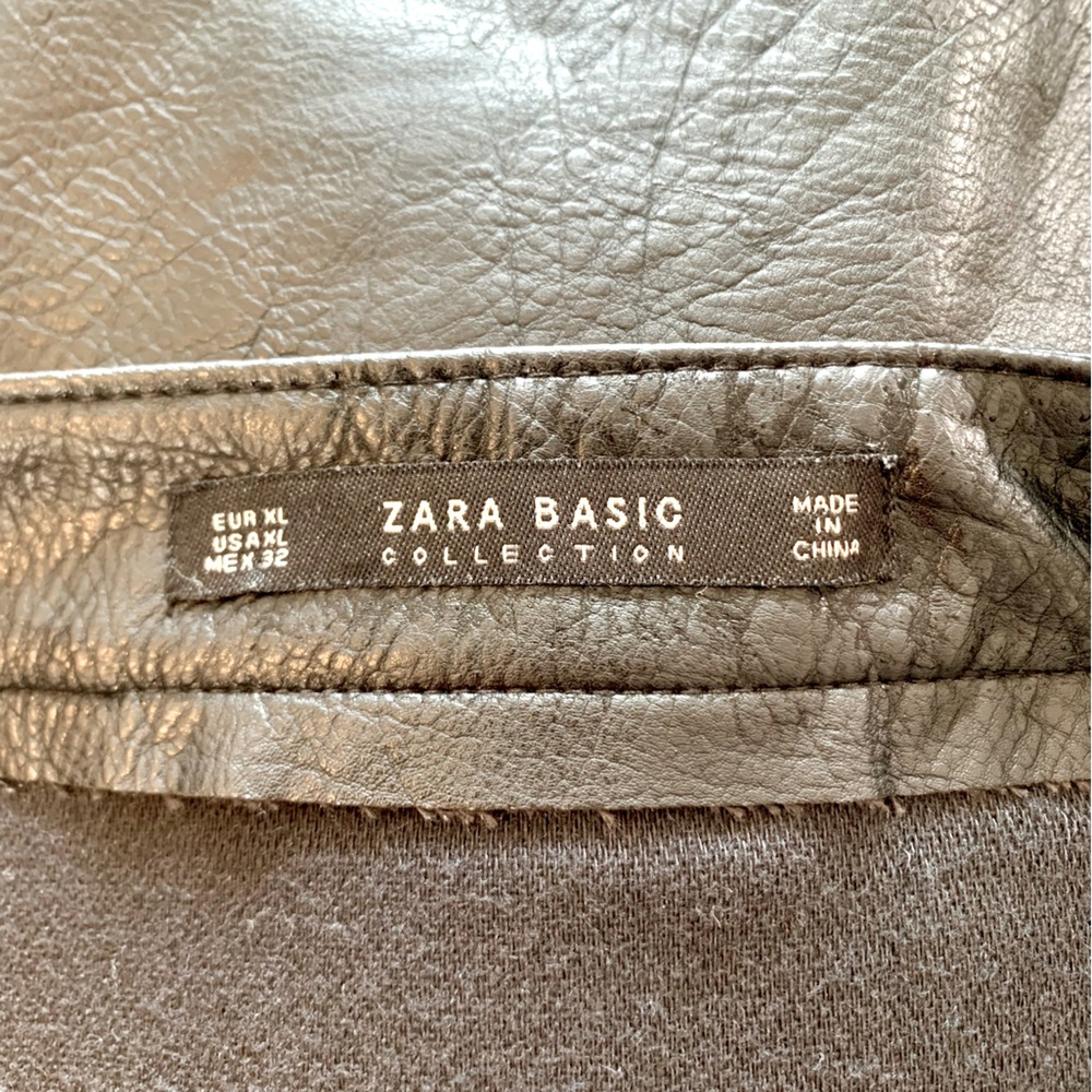 MOVING SALE | Women’s Zara Basics Black Vegan Leather Mini Skirt, Size XL - Picture 5 of 5